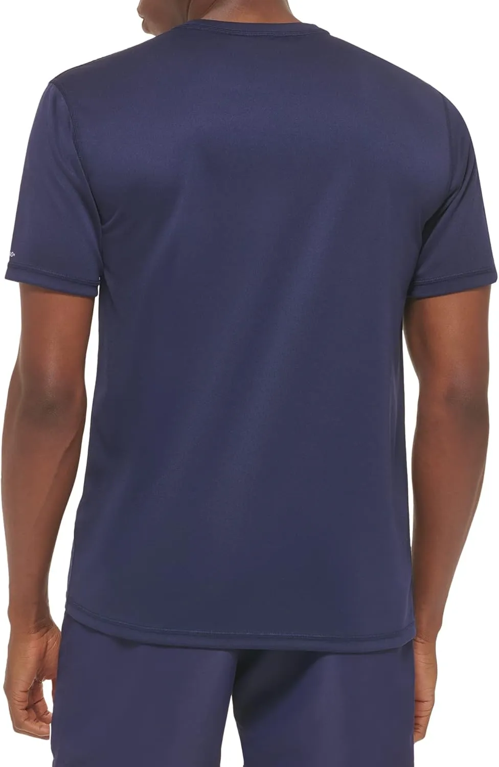 Calvin Klein Men's Standard Light Weight Quick Dry Short Sleeve 40  UPF Protection Active Top