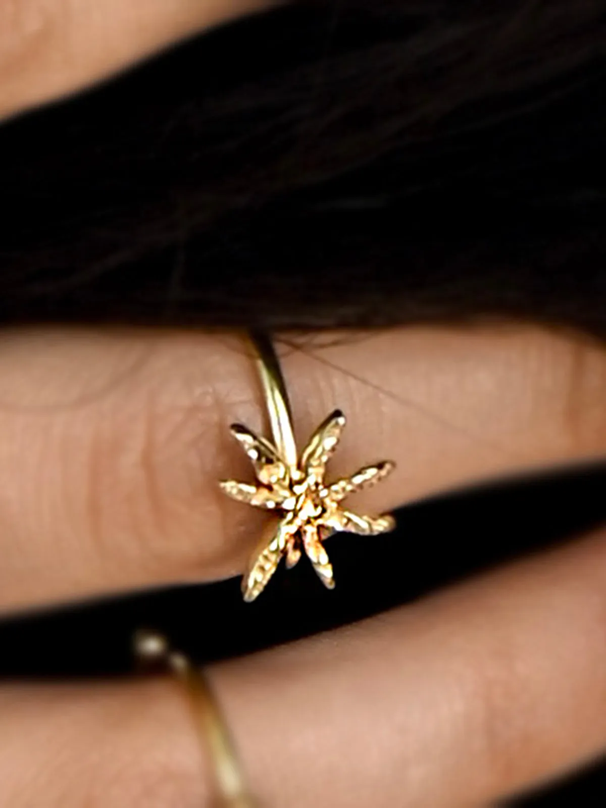 Cinnamon Star Ring