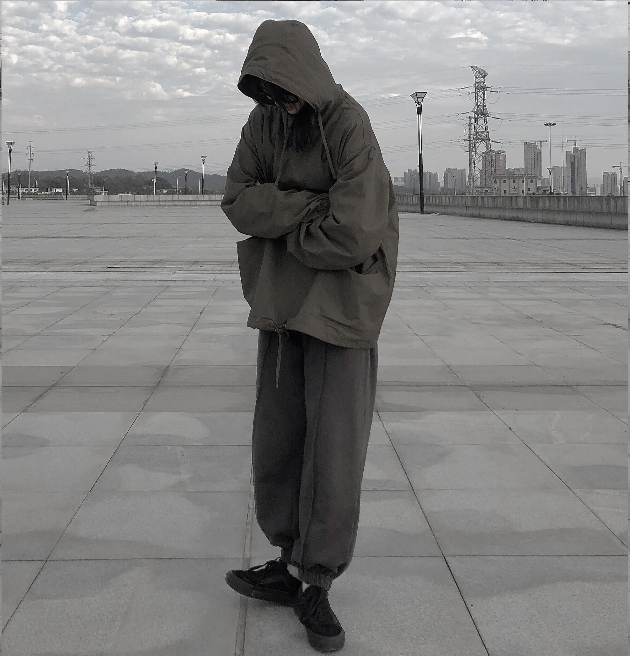 GeGe Plain Windbreaker Hoodie