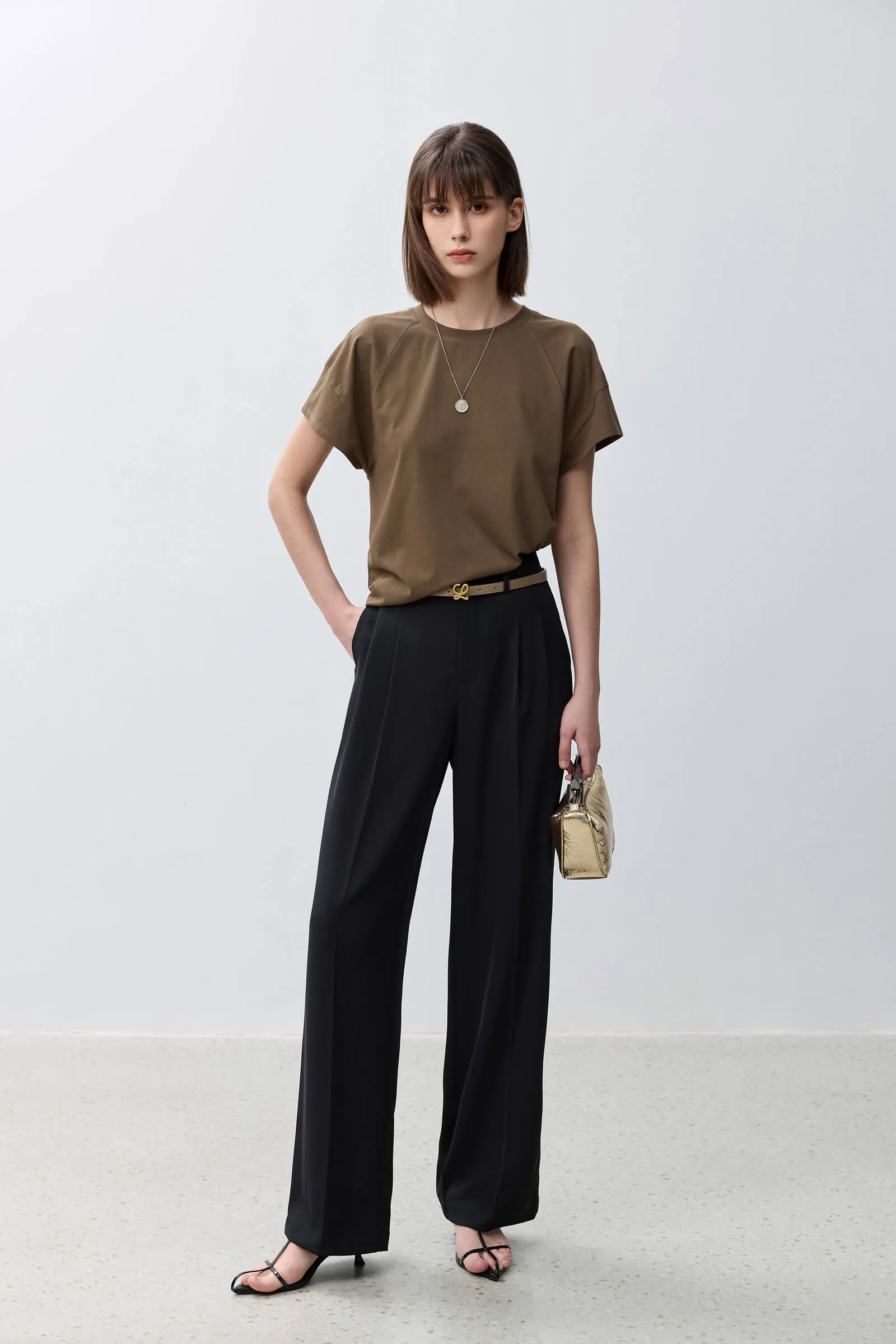 LILY Everyday Basic Versatile Short-Sleeve T-Shirt