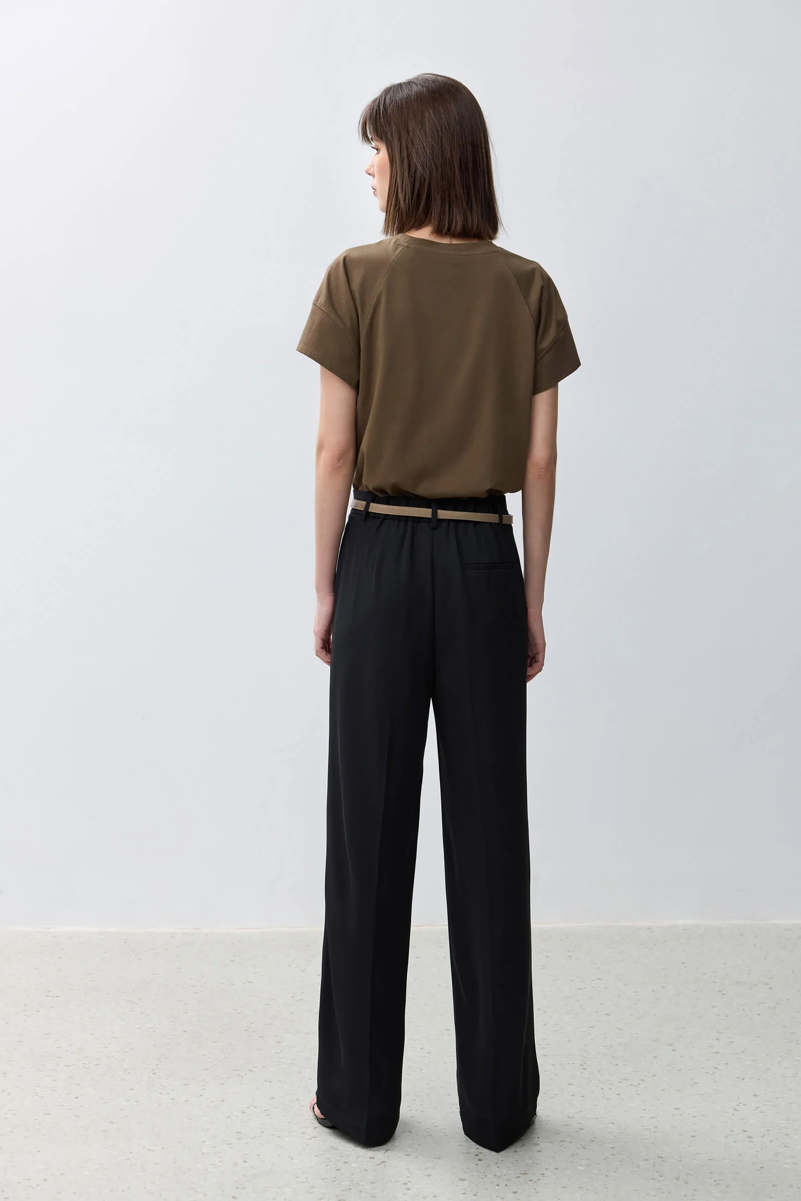 LILY Everyday Basic Versatile Short-Sleeve T-Shirt