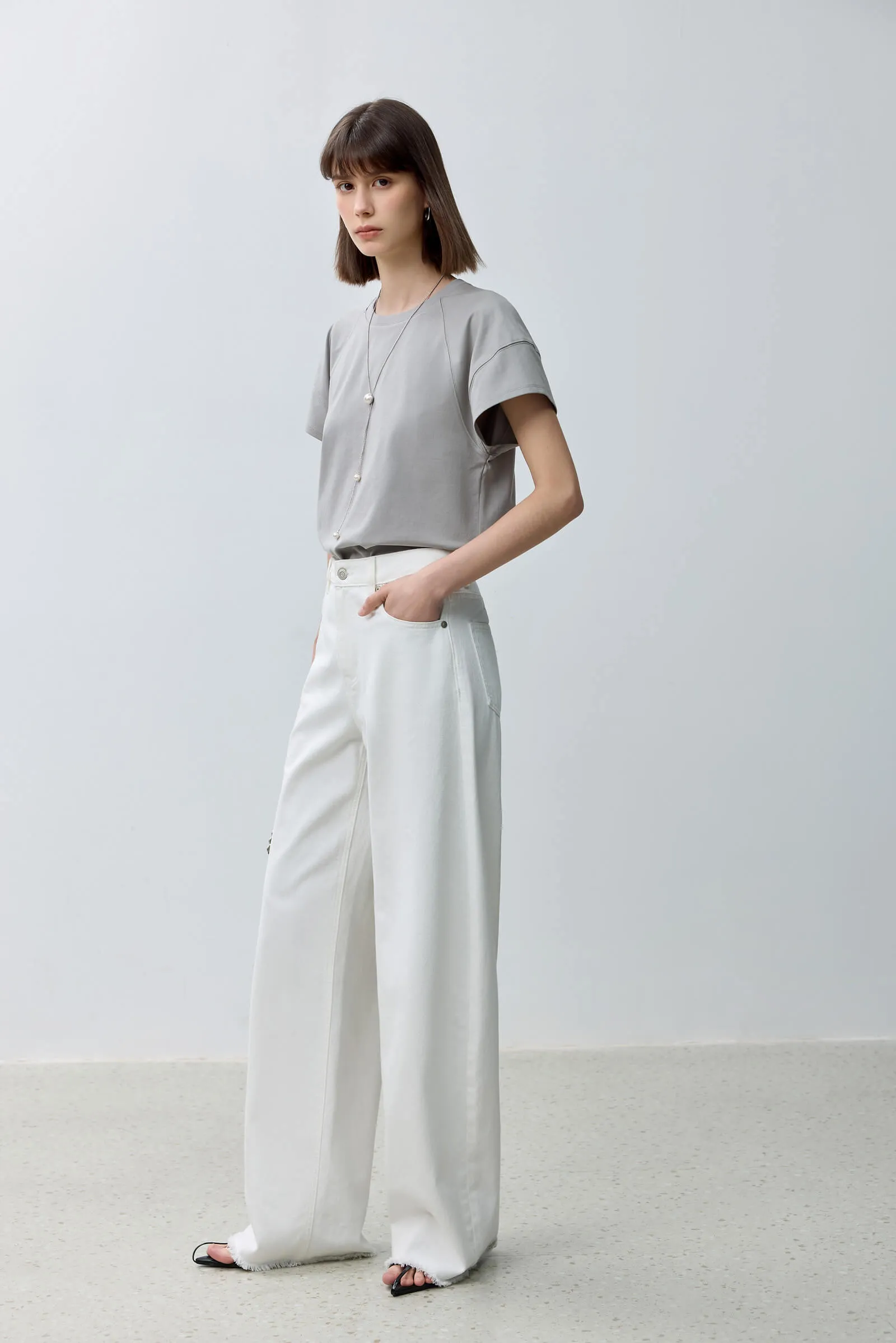 LILY Everyday Basic Versatile Short-Sleeve T-Shirt