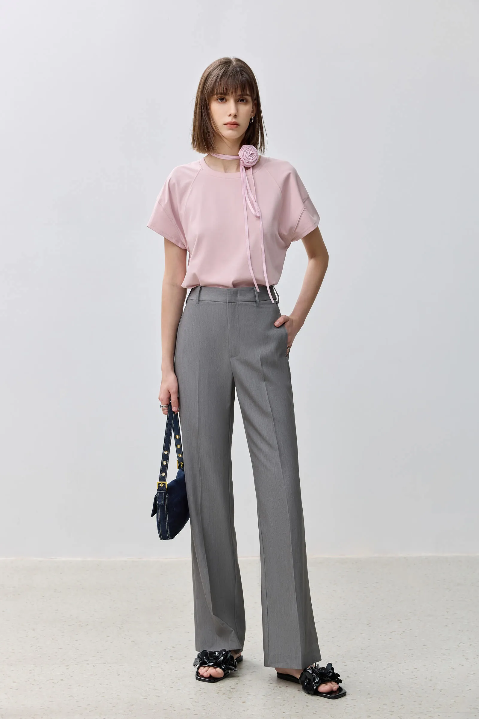 LILY Everyday Basic Versatile Short-Sleeve T-Shirt